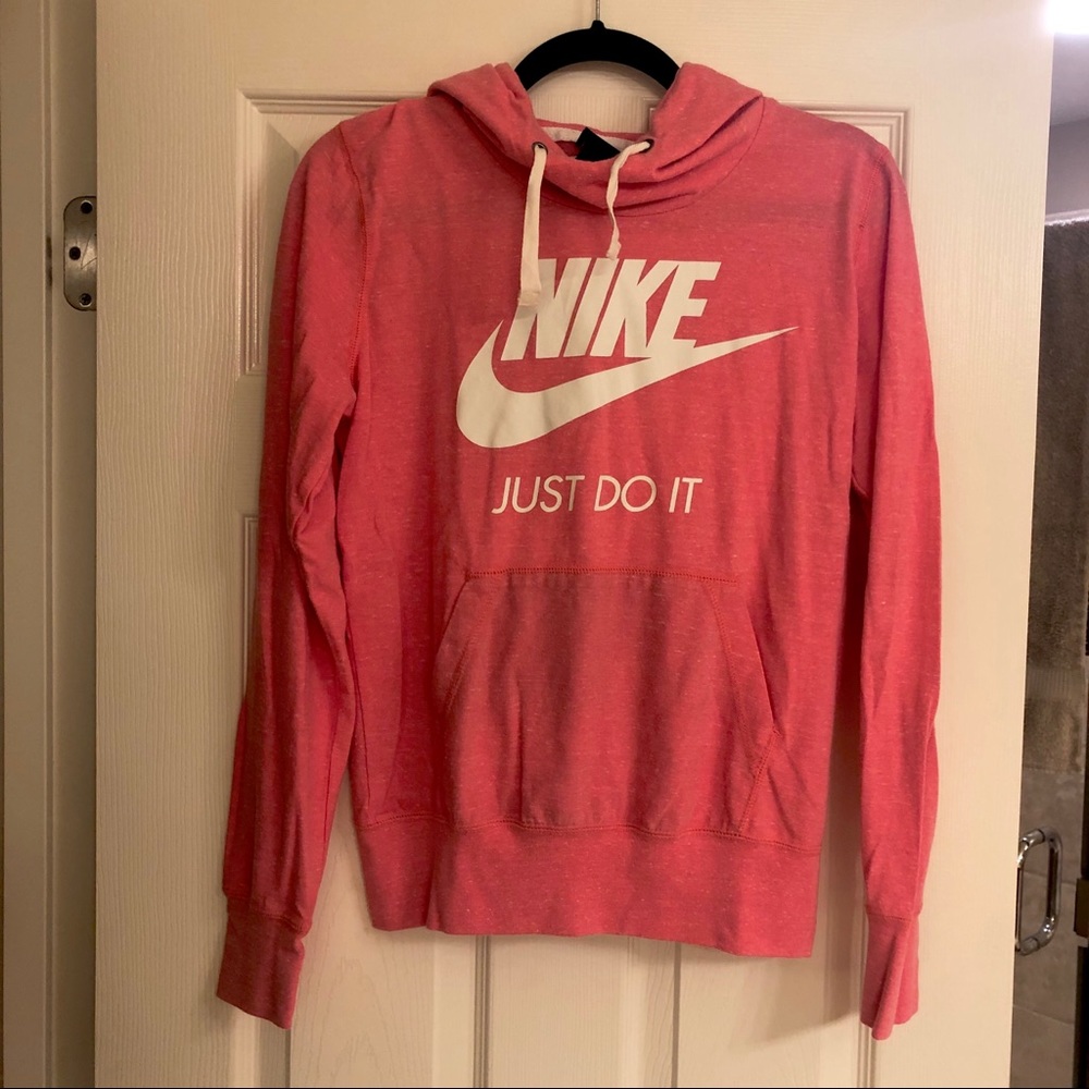 NWOT- Nike hoodie